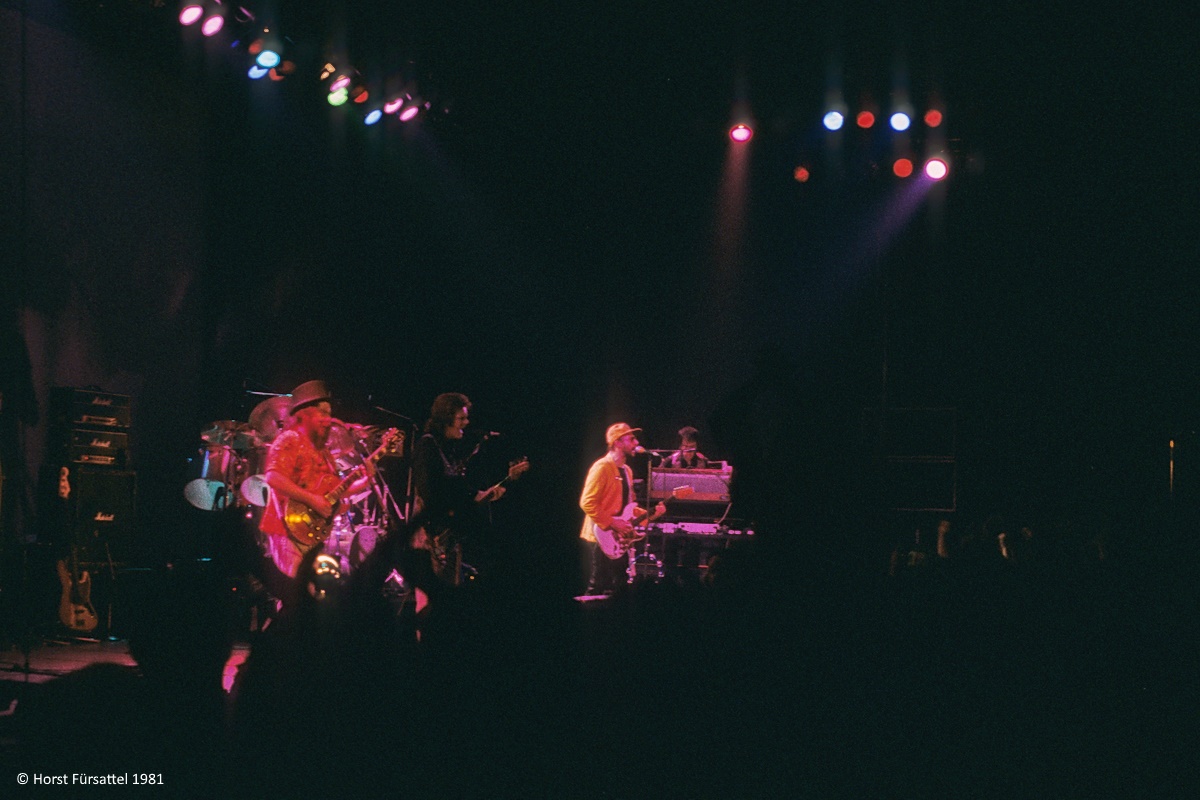 Manfred Manns Earth Band live in concert at Freiheitshalle Hof 1981. Foto: Horst Fürsattel