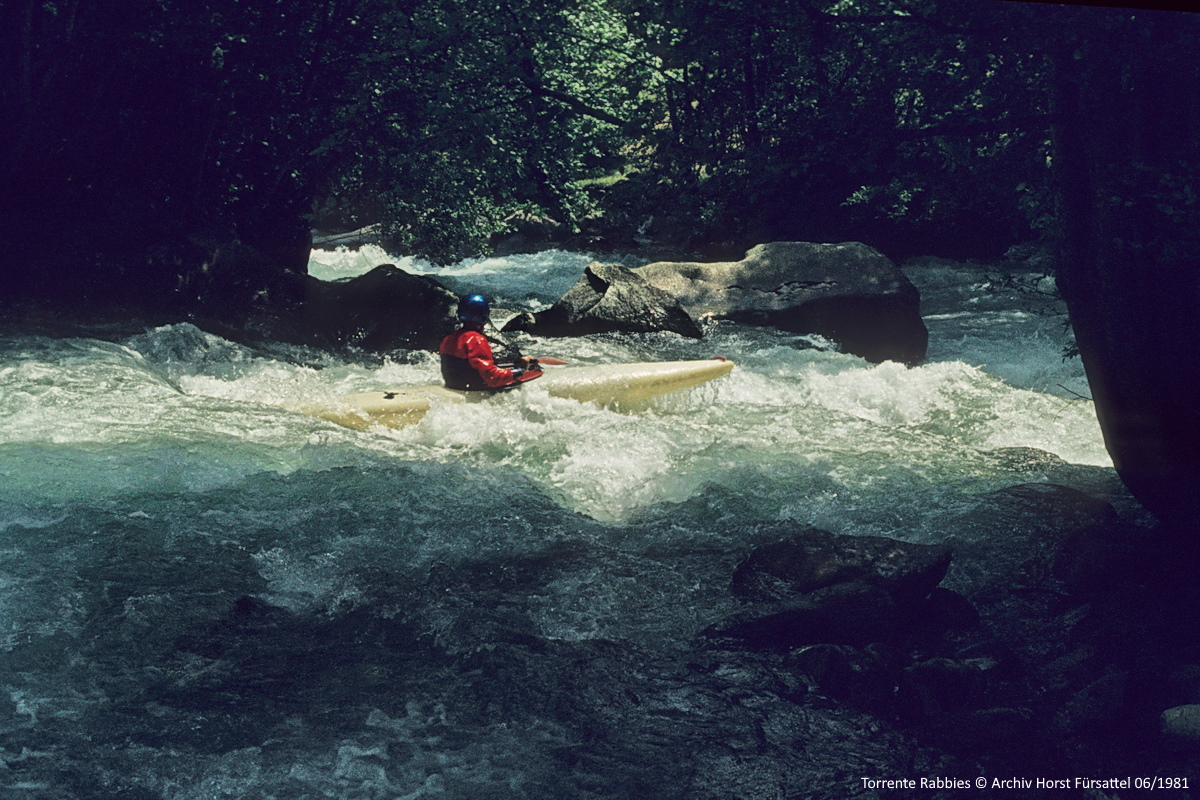 Torrente Rabbies, Wildwasser Paddeln im Kajak