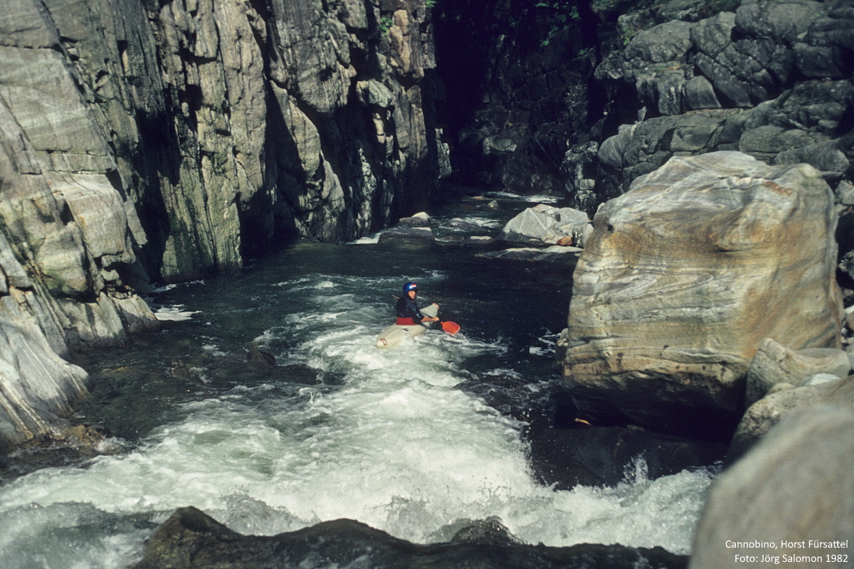 paddling the cannobino gorge